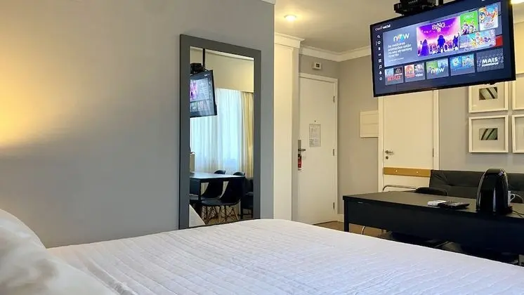 City Tek Büyük Yataklı Oda