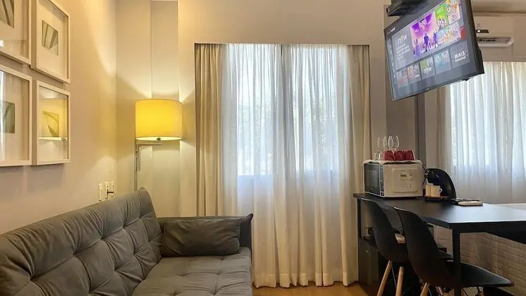 City Tek Büyük Yataklı Oda