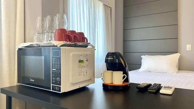 City Tek Büyük Yataklı Oda