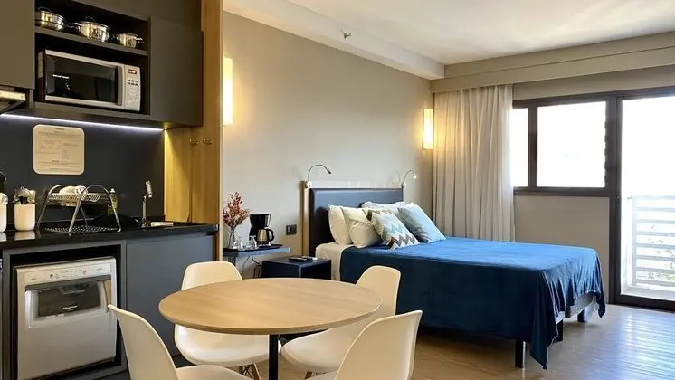 Premium Tek Büyük Yataklı Oda
