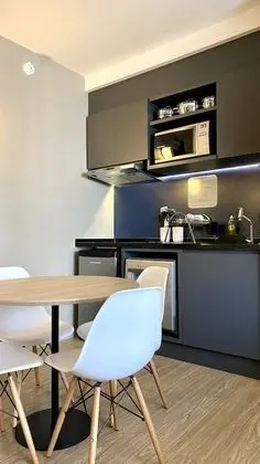 Premium Tek Büyük Yataklı Oda