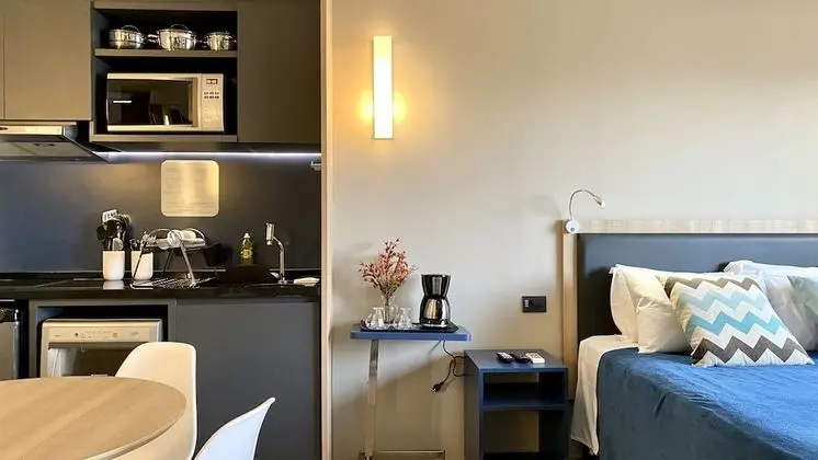 Premium Tek Büyük Yataklı Oda
