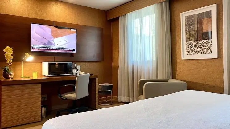 Deluxe Tek Büyük Yataklı Oda