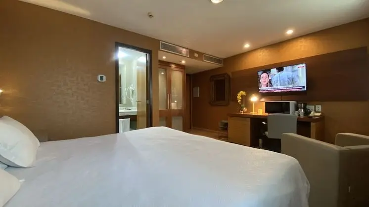 Deluxe Tek Büyük Yataklı Oda