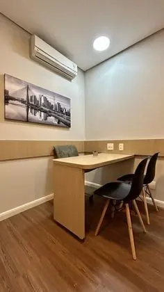 Business Tek Büyük Yataklı Oda