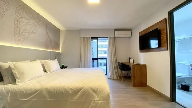 Deluxe Tek Büyük Yataklı Oda