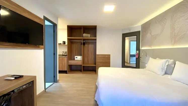 Deluxe Tek Büyük Yataklı Oda