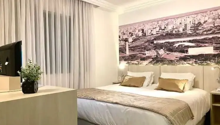 Deluxe Tek Büyük Yataklı Oda