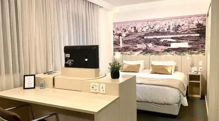 Deluxe Tek Büyük Yataklı Oda