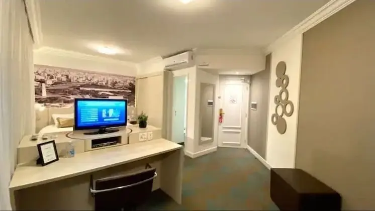 Deluxe Tek Büyük Yataklı Oda