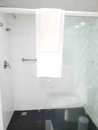 Exclusive Tek Büyük Yataklı Oda