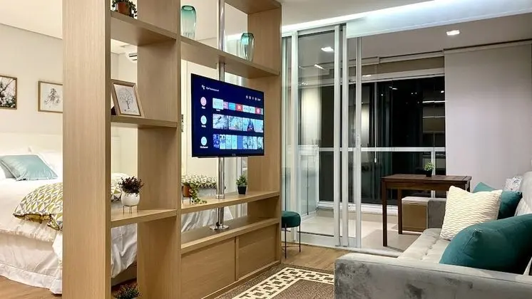 Traditional Tek Büyük Yataklı Oda