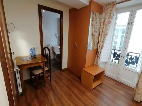 Habitacion superior en primera planta. 1 cama grande o 2 individuales