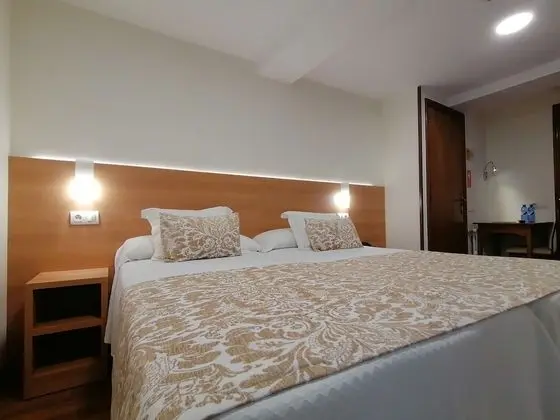 Habitacion superior en primera planta. 1 cama grande o 2 individuales