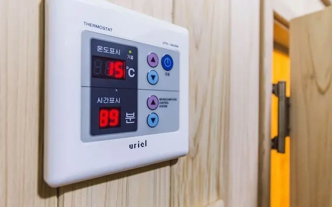 Oda (Premium-dry sauna (Netflix available )