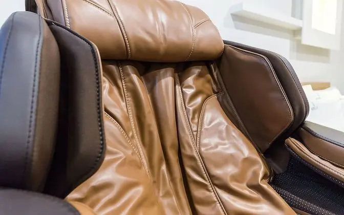 Oda (Premium-massage chair (Netflix availa)