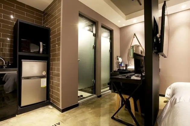 Oda (Suite-B (double pc installed))
