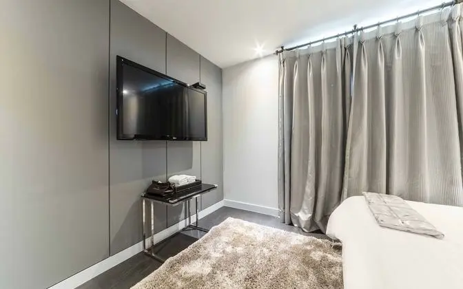 Oda (Semi-Deluxe Room Deluxe)