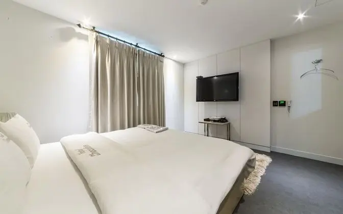 Oda (Semi-Deluxe Room Deluxe)