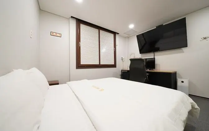 Oda (General room (65 inch TV air purifier)