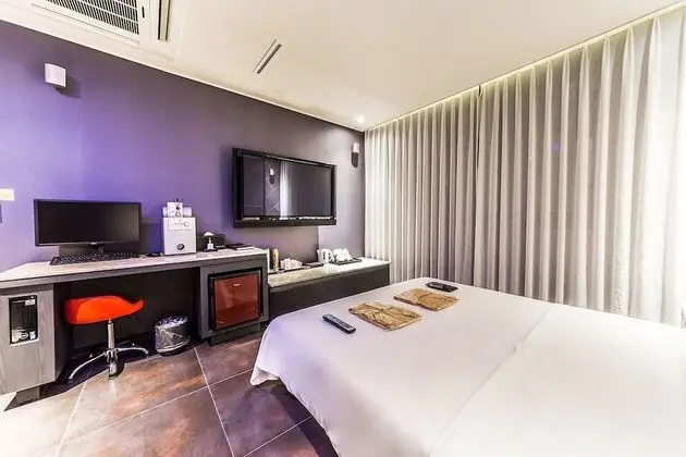 Oda (Standard Room (Netflix 65inch TV Air )