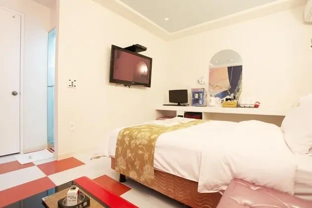Oda (Standard room (Netflix available))