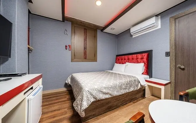Oda (General room)