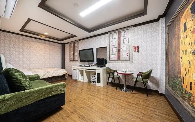 Oda (Special Room)