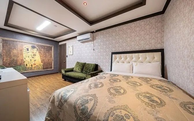 Oda (Special Room)