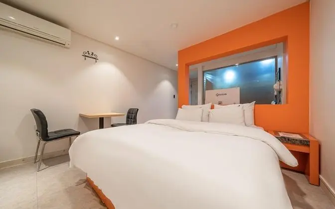 Oda (Deluxe Unlimited Hourly Booking Room)