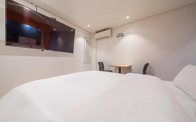 Oda (Deluxe Unlimited Hourly Booking Room)