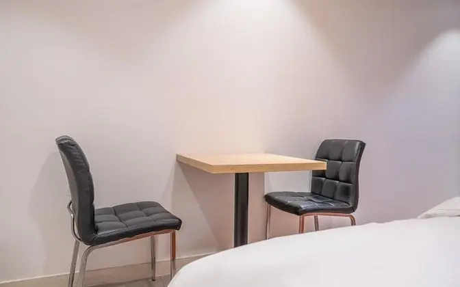 Oda (Deluxe Unlimited Hourly Booking Room)