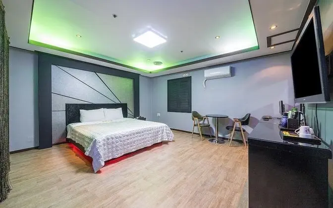 Oda (Special Room)
