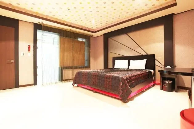 Oda (Special Room)