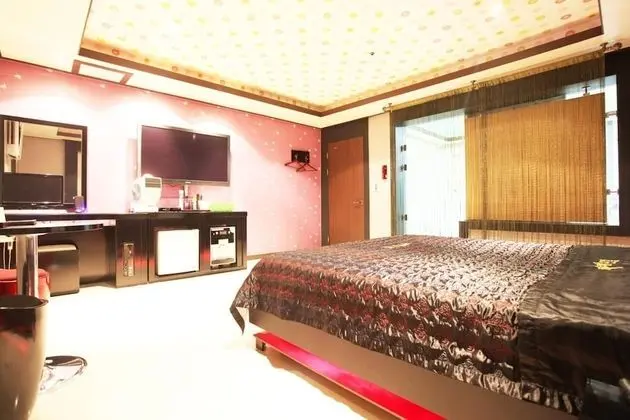 Oda (Special Room)
