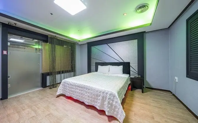 Oda (Special Room)