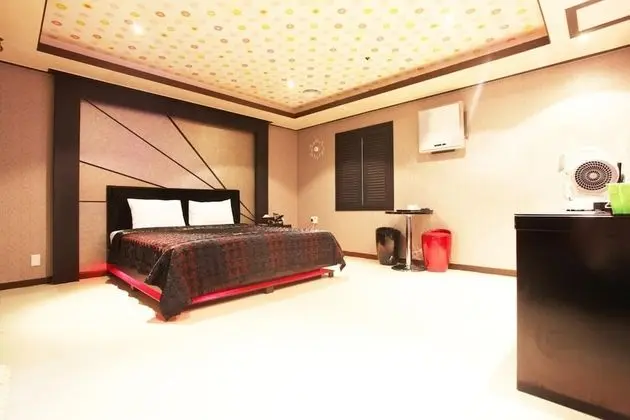 Oda (Special Room)