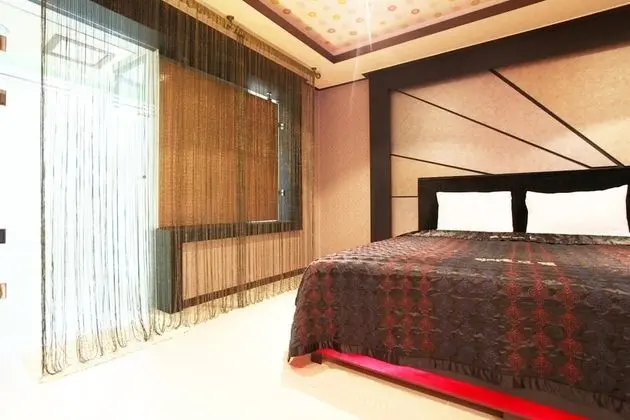 Oda (Special Room)