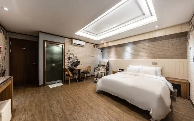 Oda (Physical fatigue massage room)