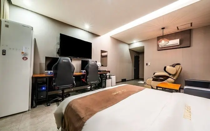 Oda (VIP (massage chair air purifier batht)