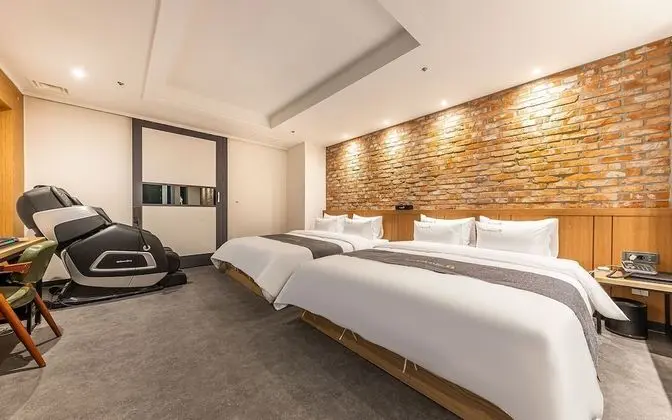 Oda (Double Twin Room)