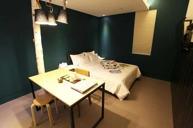 Oda (Study Room (Netflix available))