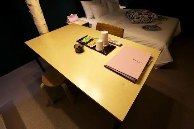 Oda (Study Room (Netflix available))
