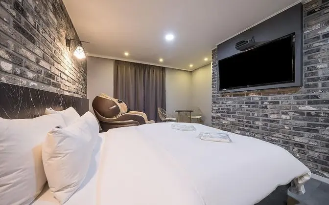 Oda (VIP (PUBG 2PC/Netflix available massa)