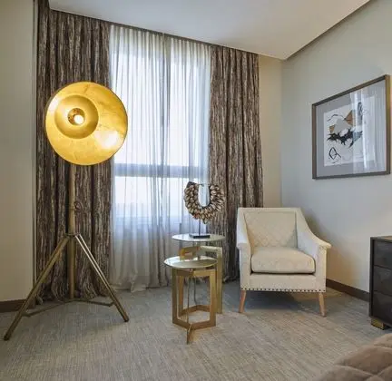 Superior Tek Büyük Yataklı Oda (Ansares Suite)