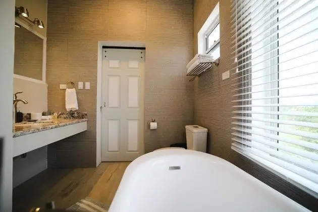 Luxury Tek Büyük Yataklı Oda
