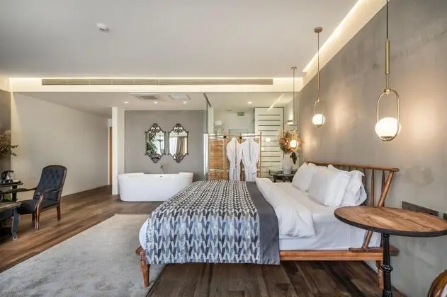 Executive Suite