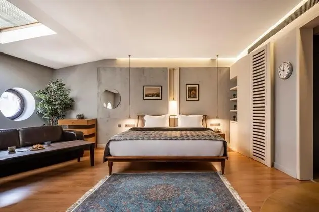 general view of room