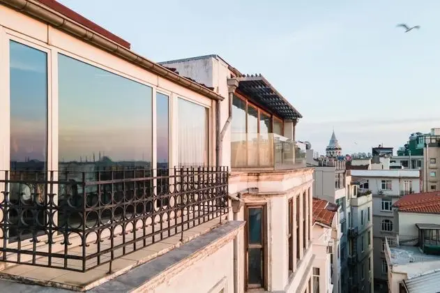 penthouse balcony