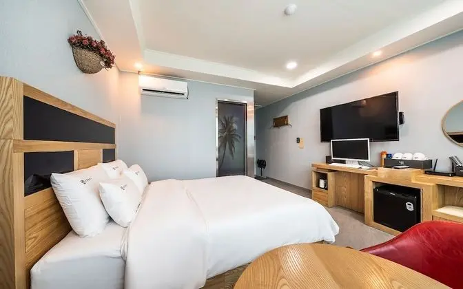 Oda (STANDARD A (Lake View))